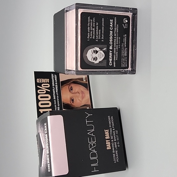 Huda Beauty Baby Bake Loose Powder - Picture 10 of 11